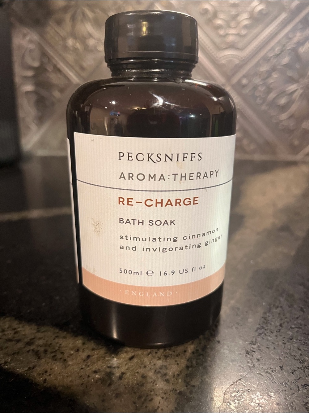 Pecksniffs Re-Charge Bath Soak — cinnamon and ginger